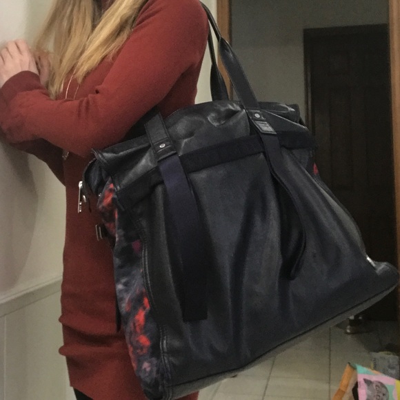 Lululemon follow your bliss navy gym yoga bag - Picture 3 of 7